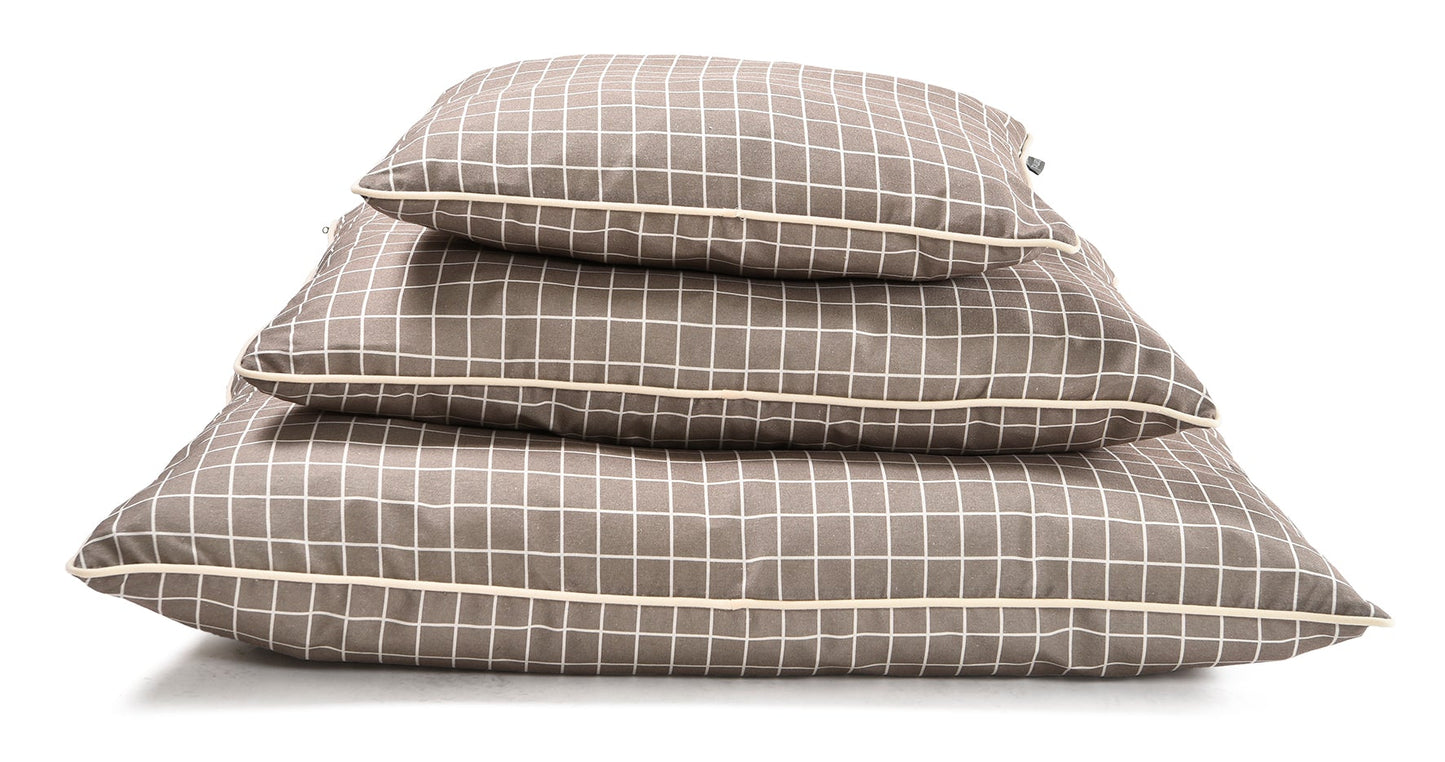 Grey Checkered Dog & Pet Bed Set