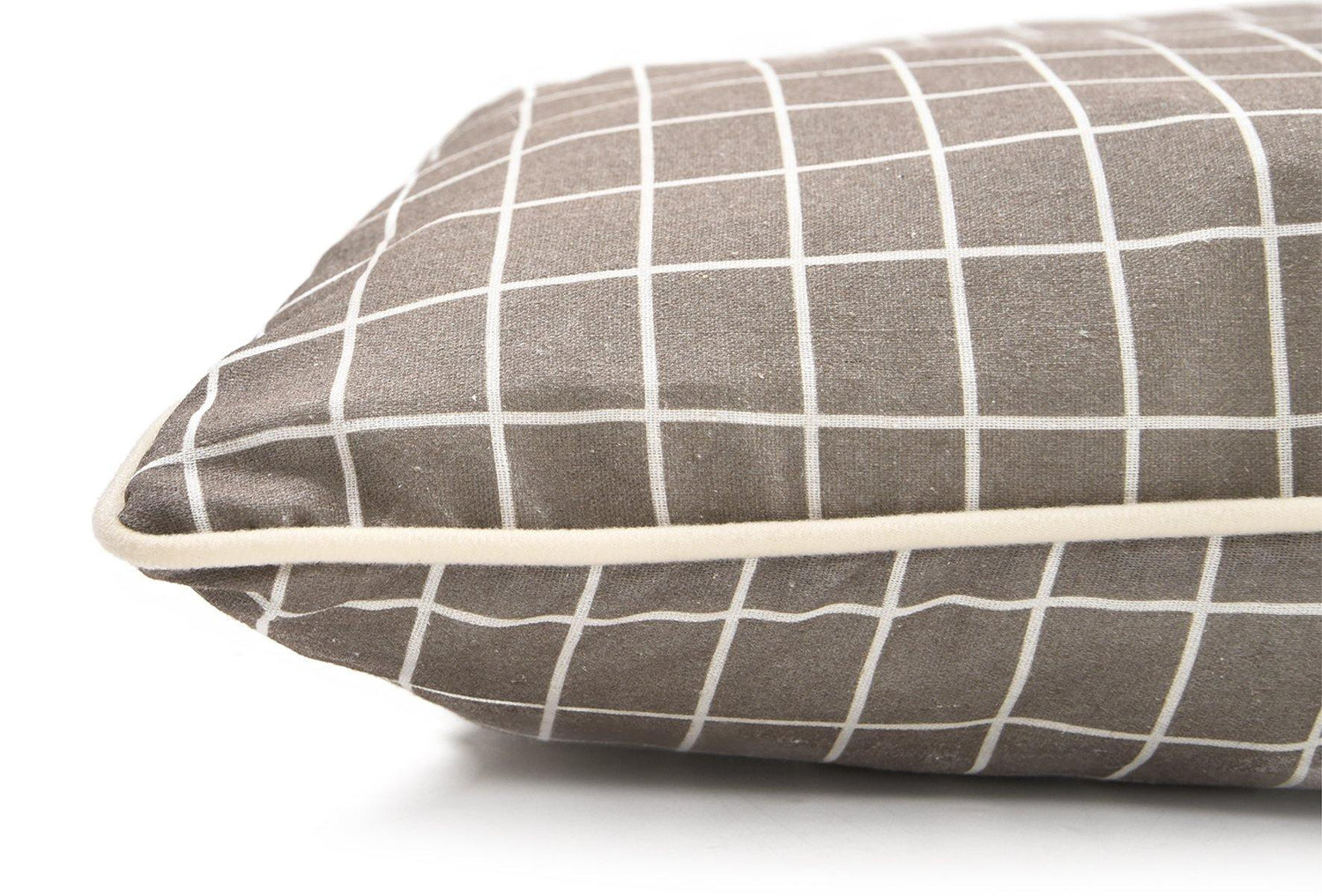 Checkered Dog Bed Cover - Tamed and Wild